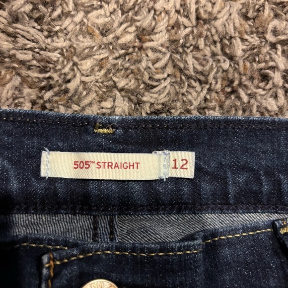 Levi's Women's 505 Straight Leg Jeans - Picture 3 of 5